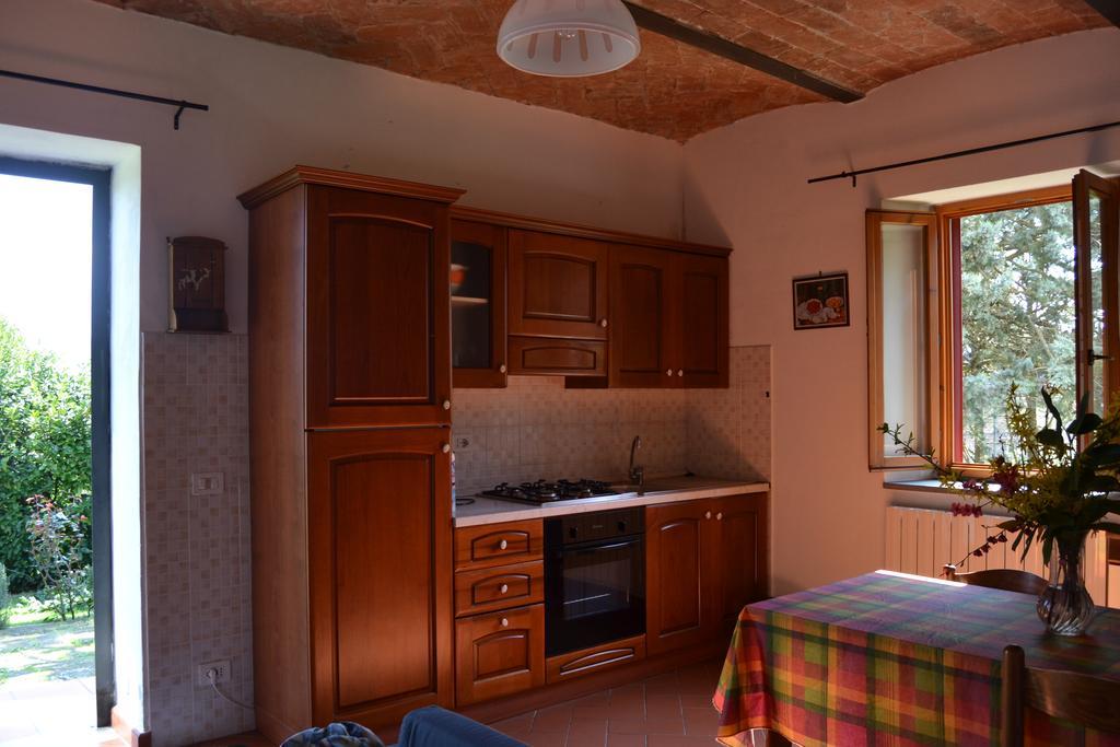 Rignano sullʼArno Agriturismo La Querce מראה חיצוני תמונה