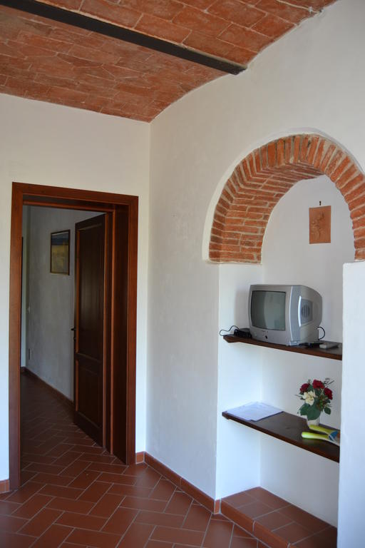 Rignano sullʼArno Agriturismo La Querce חדר תמונה