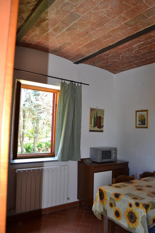 Rignano sullʼArno Agriturismo La Querce חדר תמונה